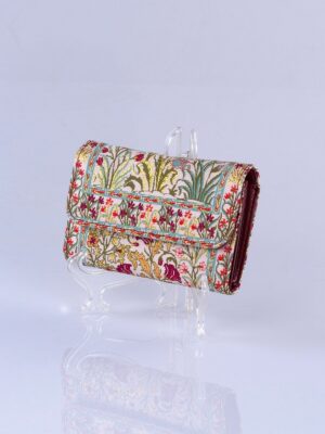 Floral oriental motive wallet (2)